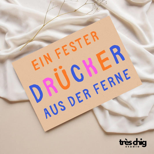 Fester Drücker aus der Ferne | Postkarte